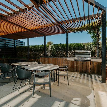 Skyone Lux 2Bed Room Aprt In Boxhill With Car Park Box Hill Exterior photo
