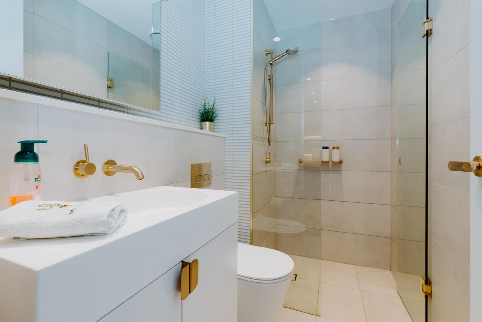 Skyone Lux 2Bed Room Aprt In Boxhill With Car Park Box Hill Exterior photo